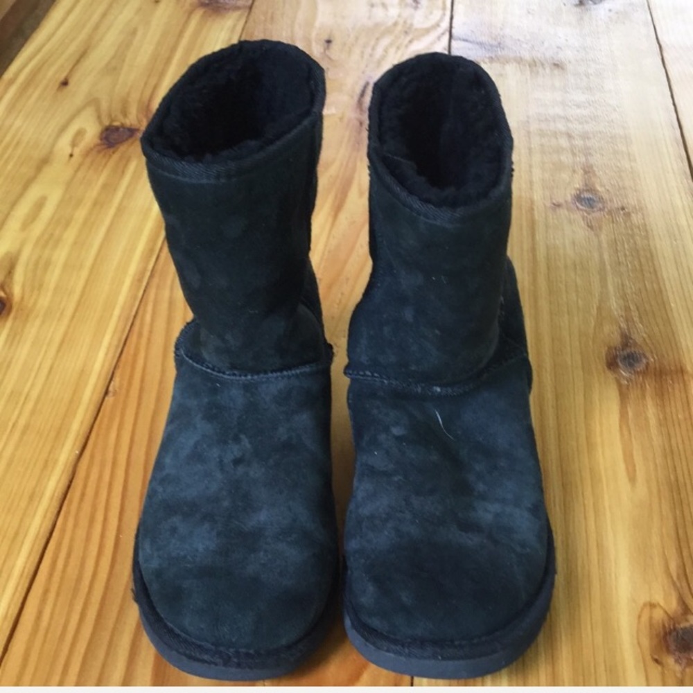 Ugg black boot